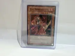 Yu-Gi-Oh! Fire Princess LON-034 Labyrinth of Nightmare Rare Unlimited Holo Shiny - Image 2