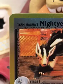 Team Magma's Mightyena 21/95 Team Magma vs Team Aqua Reverse Holo Pokemon - Image 2