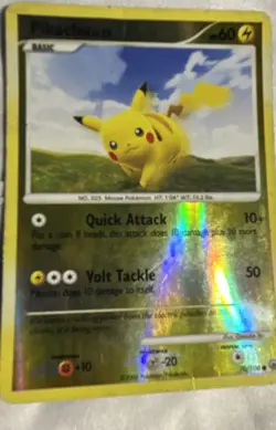 Pikachu 70/100 Majestic Dawn Reverse Holo - Image 1