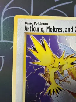 Pokemon TCG Jumbo Oversized Articuno, Moltres and Zapdos 1999-2000 WOTC Promo - Image 4