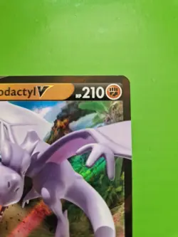 Pokemon TCG Aerodactyl v Lost Origin Holo Ultra Rare Card 092/196 - Image 3