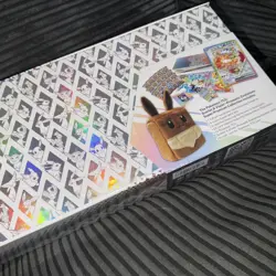 Prismatic Evolutions Super Premium Collection Box - Image 3
