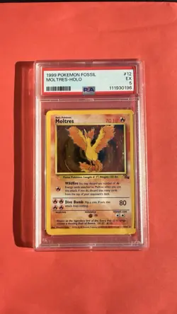 1999 Pokemon TCG Moltres Holo Rare Card 12/62 Fossil - Image 1