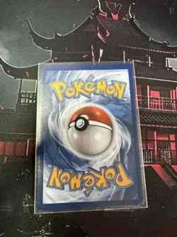 Pokemon Pikachu VMAX Swsh04 Vivid Voltage Ultra Rare Holo Vmax 044/185 310 HP - Image 2