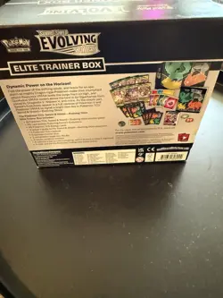 Pokemon TCG: Sword & Shield-Evolving Skies Elite Trainer Box - Image 3