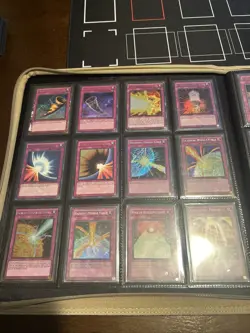 Yu-Gi-Oh! - holo lot - all shown included - check description for full details - Image 4