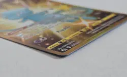 Mew 25/25 Gold Full Art Celebrations 2021 Pokemon Card - NM - Read Description - Image 2
