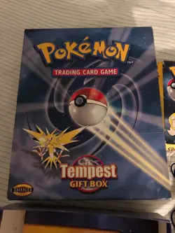 pokemon tcg tempest gift box NO CARDS - Image 3