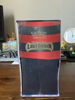 Factory Sealed Pokemon TCG Lost Origin Elite Trainer Box (ETB) 820650850714 - Image 3