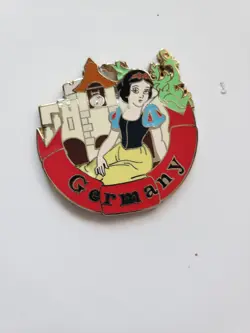 VINTAGE 2010 DISNEY EPCOT SHOWCASE GERMANY SNOW WHITE LAPEL PIN HAT RARE - Image 1