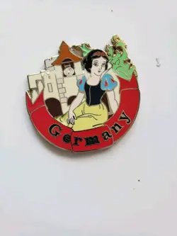 VINTAGE 2010 DISNEY EPCOT SHOWCASE GERMANY SNOW WHITE LAPEL PIN HAT RARE - Image 3