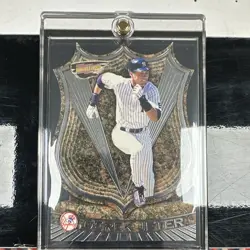 Pacific 1999 Revolution Derek Jeter Insert #6 icons die cut very rare - Image 1