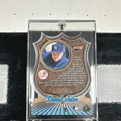 Pacific 1999 Revolution Derek Jeter Insert #6 icons die cut very rare - Image 2