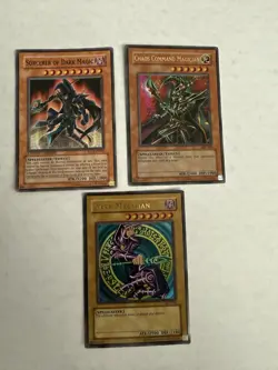 Yu-Gi-Oh! Dark Magician Sorcerer Magic Chaos Command limited edition - Image 1