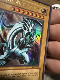 Blue-Eyes White Dragon LOB-001 English - Image 3