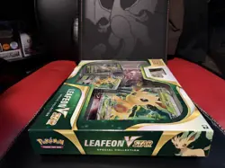 Pokemon TCG Sealed 2022 Leafeon VSTAR Special Collection Box - Image 4