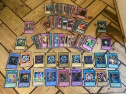 Mixed Bundle Vintage YU-GI-OH Cards- Shiny's- Blue Eyes White Dragon- Konami - Image 1