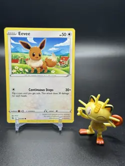 Eevee 205/264 Pokemon Swsh08: Fusion Strike Regular - NM - Image 1