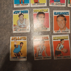 1971-72 Topps Basketball Lot of 23 cards w/ Dave DeBusschere and Checklist - Image 4