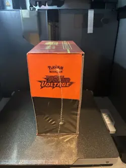 Pokemon Sword & Shield Vivid Voltage Elite Trainer Box Sealed (Slight Tear) - Image 4