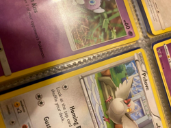 Pokemon card collection + binder (~500 cards in binder) - Image 5
