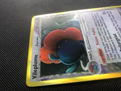 Vileplume 17/110 ex Holon Phantoms Delta Species 2006 HOLO RARE Pokemon Card - Image 4