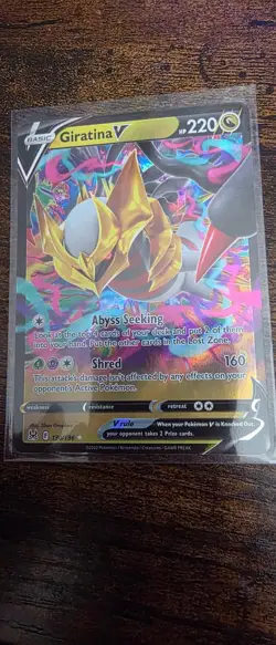 Giratina V 130/196 Holo V Rare Lost Origin Pokemon Near Mint - Image 1