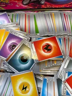500+ Pokemon energy cards - Image 2