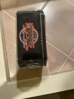 2004 YU-GI-OH! CELTIC GUARDIAN FACTORY SEALED COLLECTORS TIN - Image 4