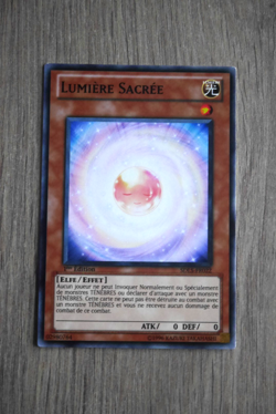 carte YU-GI-OH ! Konami - Lumiere Sacree - VF - 1ere edition - SDLS-FR022 - Image 1