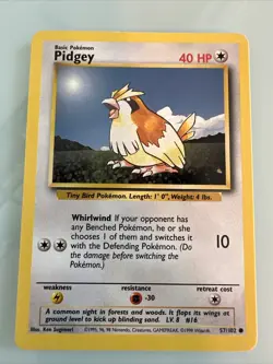 Pidgey Base Set 57/102 Common Pokemon Card NM - Image 1