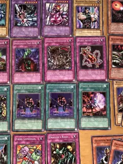 Yu-Gi-Oh! TCG Legacy of Darkness LOD Lot of 130+ Cards Ultra Rares, 1st Edition+ - Image 4