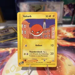Voltorb 64/147 Uncommon Aquapolis Pokemon Vintage Card MP - Image 1