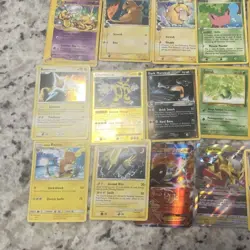Pokemon TCG 19-Card Mixed Lot Holo/Foil/Regular Alakazam Arceus Giratina - Image 1