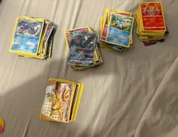 Pokemon TCG mixed card lot Charizard Gyarados Umbreon GX Celebrations EN - Image 1