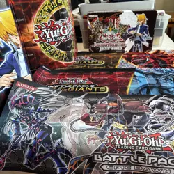 YUGIOH LEGENDARY COLLECTION SERIES 4: JOEY'S WORLD Box 3 Mats And Board No Cards - Image 1
