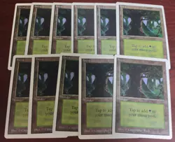 11 FOREST (Eyes) mtg LP-MP Unlimited Edition Basic Land Vintage Green Mana - Image 1