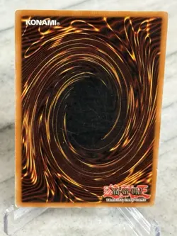 Yugioh Elemental Hero Thunder Giant TLM-EN036 Ultra Rare LP - Image 2