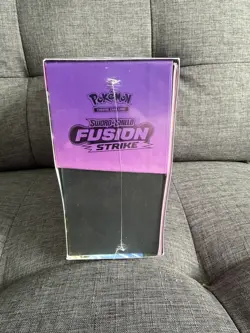 POKEMON TCG SWORD & SHIELD FUSION STRIKE ETB ELITE TRAINER BOX FACTORY SEALED - Image 2
