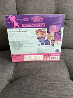POKEMON TCG SWORD & SHIELD FUSION STRIKE ETB ELITE TRAINER BOX FACTORY SEALED - Image 3