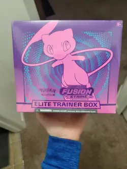 Pokemon TCG Fusion Strike Elite Trainer Box Sealed New - Image 1