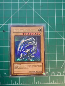 Blue-Eyes White Dragon Sdk-001 Starter Deck: Kaiba Unlimited - Image 1