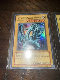 Konami Yu-Gi-Oh! TCG 20-Card Holo Lot 1st/Limited Blue-Eyes Dark Magician - Image 2