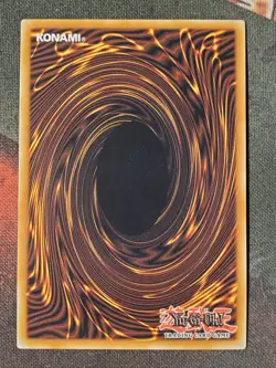 Yugioh Droll & Lock Bird Alternate Art RA02-EN006 Prismatic Ultimate Rare NM - Image 2