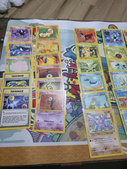 VINTAGE Pokemon NEO Destiny 37 Card C/UC/R Partial Set NO Duplicates 3 RARES - Image 2