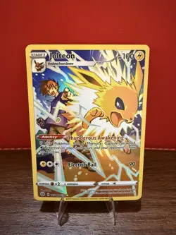 Jolteon TG04/TG30 Swsh09: Brilliant Stars Trainer Gallery Holo MP - Image 1