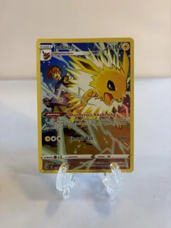 Jolteon TG04/TG30 Swsh09: Brilliant Stars Trainer Gallery Holo (GS) - Image 1