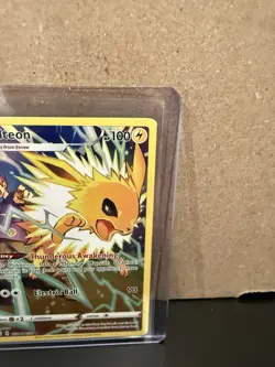 Jolteon TG04/TG30 Swsh09: Brilliant Stars Trainer Gallery Holo - Image 2