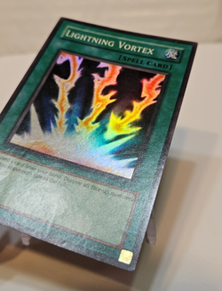 Lightning Vortex FET-EN040 Super Rare 1st Edition Yugioh 2121 - Image 2