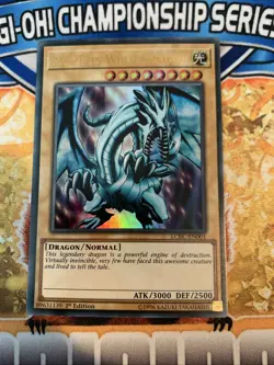 Yugioh BLUE-EYES WHITE DRAGON LCKC-EN001 1996 V.2 1st Edition NM - Image 1